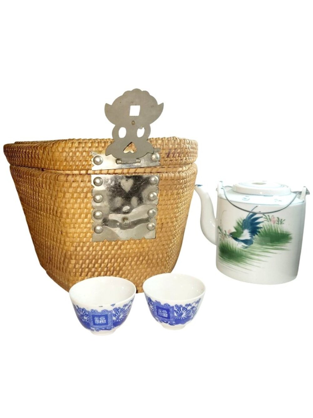 Antique Chinese Porcelain Tea Set Insulated Bamboo Basket Teapot 2 Teacups READ